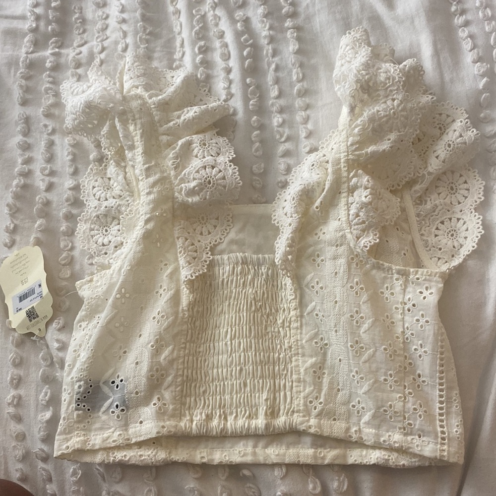 Altards State EMB WHITE RUFFLE TOP - Picture 4 of 4